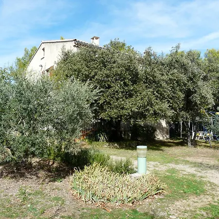 Holiday home Spacious On Two Levels Cabrieres-d'Avignon